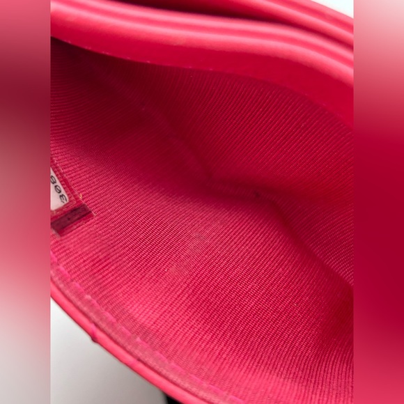 (SOLD) Chanel Lambskin Quilted Chanel 19 Card Holder Rose - Picture 8 of 16